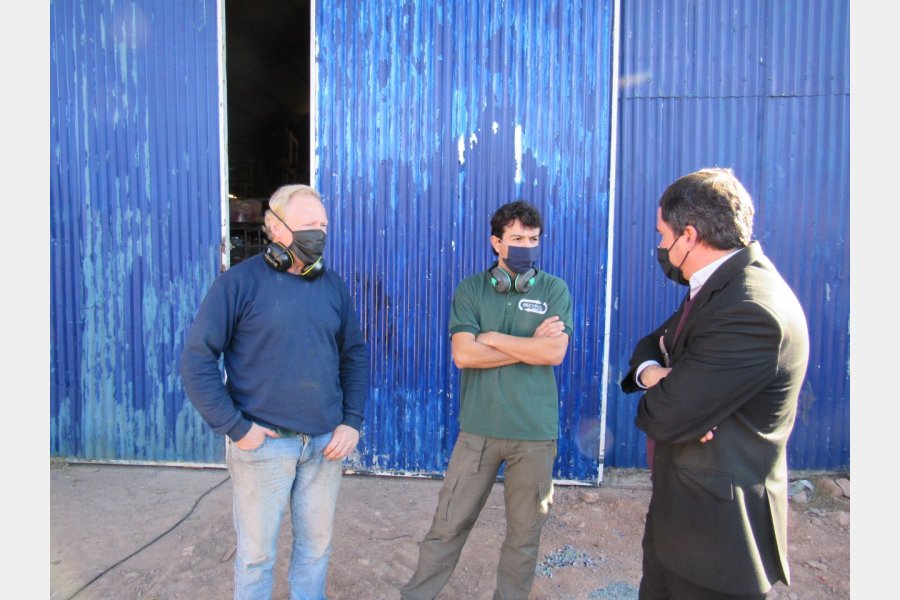 El intendente Hassell visitó la empresa local Recypol  