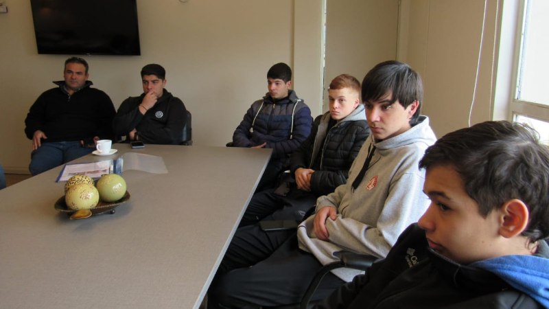 La Municipalidad de Larroque y alumnos de la Escuela Técnica coordinan y articulan emprendimientos para la ciudad