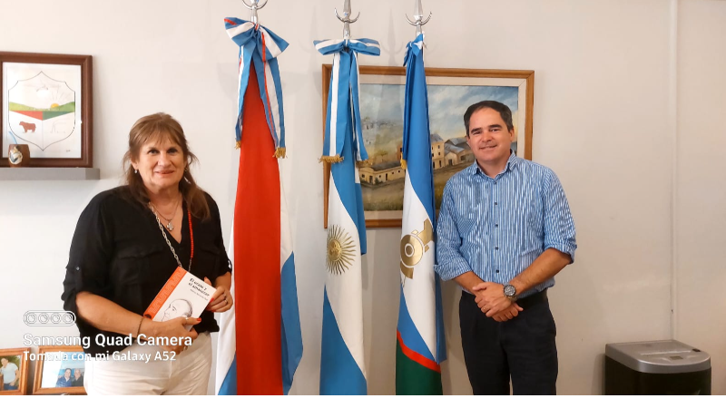 El intendente de Larroque recibió a la titular de la Corporación del Desarrollo de Gualeguaychú