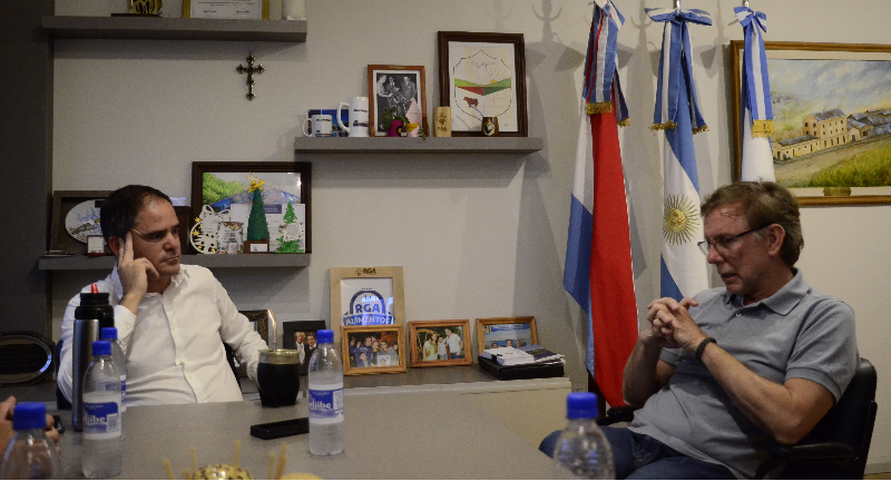 El intendente Hassell recibió al secretario de Agricultura, Ganadería y Pesca de la Nación, Juan José Bahillo