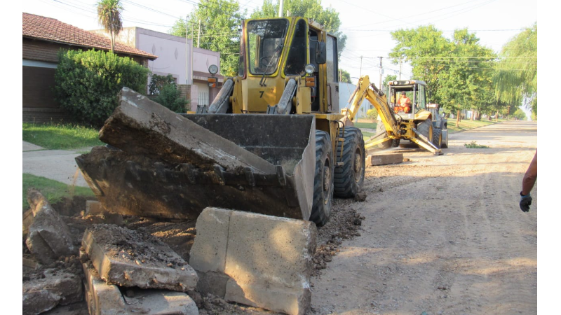 Avanza la obra de pavimentación de 12 cuadras en inmediaciones del Barrio 60 viviendas