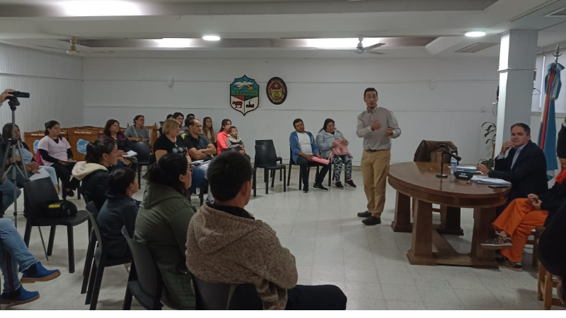 Se suscribieron escrituras en Larroque de viviendas adjudicadas por el IAPV