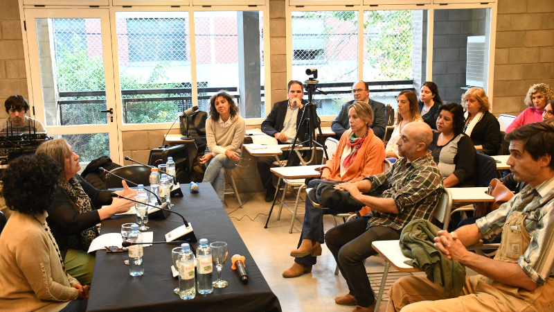 El intendente Hassell expuso en la Facultad de Agronomía de la UBA sobre Larroque y su aporte al Turismo Rural