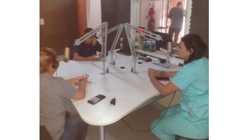 Exitosa iniciativa de la Radio Abierta en Larroque por la convocatoria nacional “Ni Una Menos”