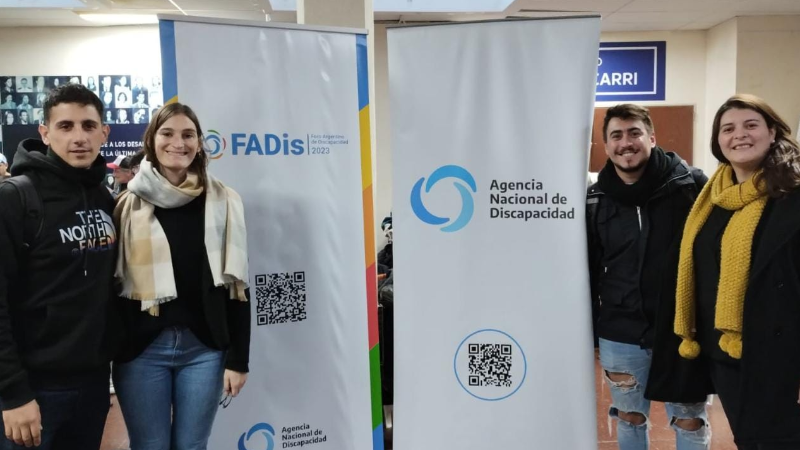 Larroque estuvo presente en el Foro Argentino de Discapacidad
