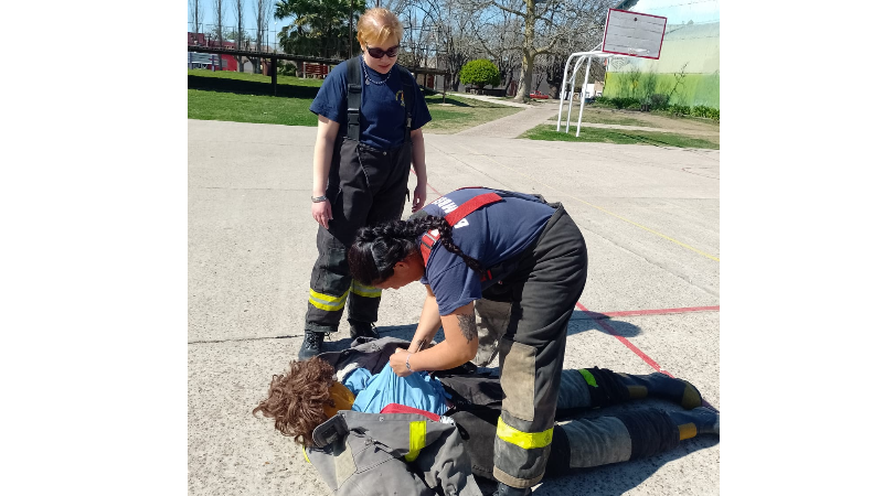La comuna cedió espacios para prácticas de los Bomberos Voluntarios de Larroque