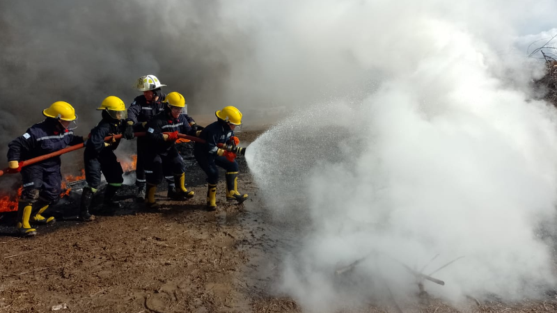 La comuna cedió espacios para prácticas de los Bomberos Voluntarios de Larroque
