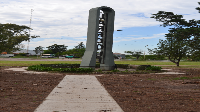 Se disfruta la obra puesta en valor del parque ubicado en el ingreso a Larroque