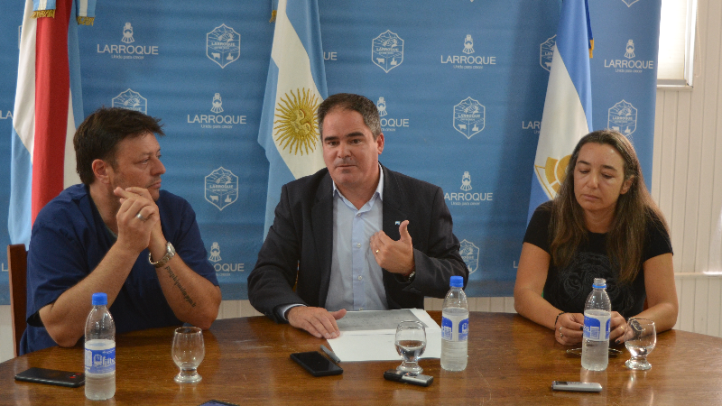 Despedida de la gestión en Larroque. Se informó que se cumplieron los proyectos y que quedan 60 millones de pesos en las arcas municipales