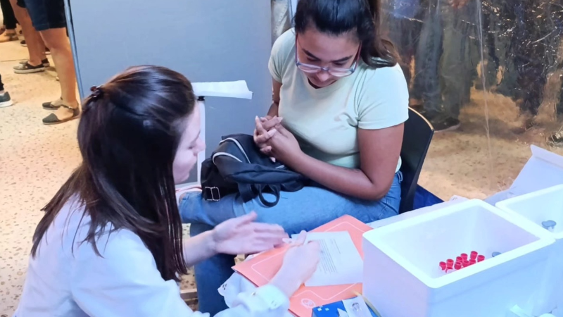 STAND DE SALUD EN EL 115° ANIVERSARIO DE LARROQUE: UNA NOCHE DE CONCIENCIA Y PREVENCIÓN