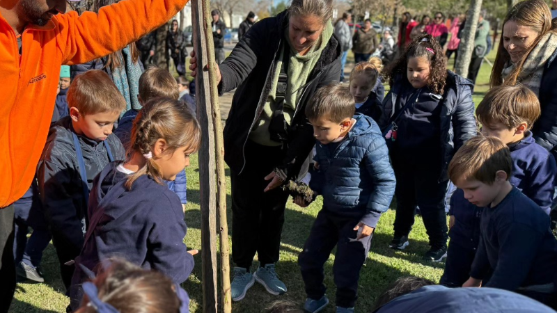 CONMEMORACIÓN DEL DÍA DE LOS JARDINES Y DE LA MAESTRA JARDINERA EN LARROQUE