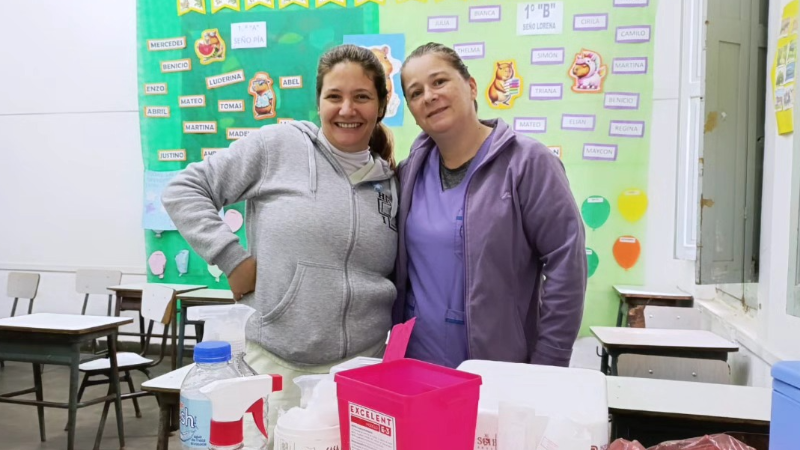 CAMPAÑA DE VACUNACIÓN ANTIGRIPAL EN INSTITUCIONES EDUCATIVAS DE LARROQUE