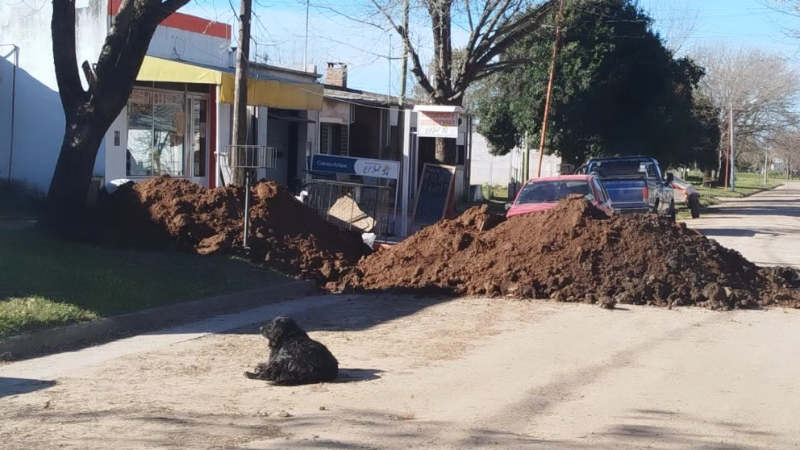 AVANZAN LAS OBRAS DE AMPLIACIÓN DE LA RED CLOACAL EN LARROQUE
