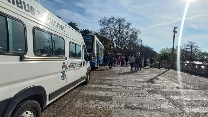 EL MUNICIPIO DE LARROQUE ACOMPAÑÓ A MÁS DE 70 VECINOS EN LA AUDITORÍA DE PENSIONES EN GUALEGUAYCHÚ