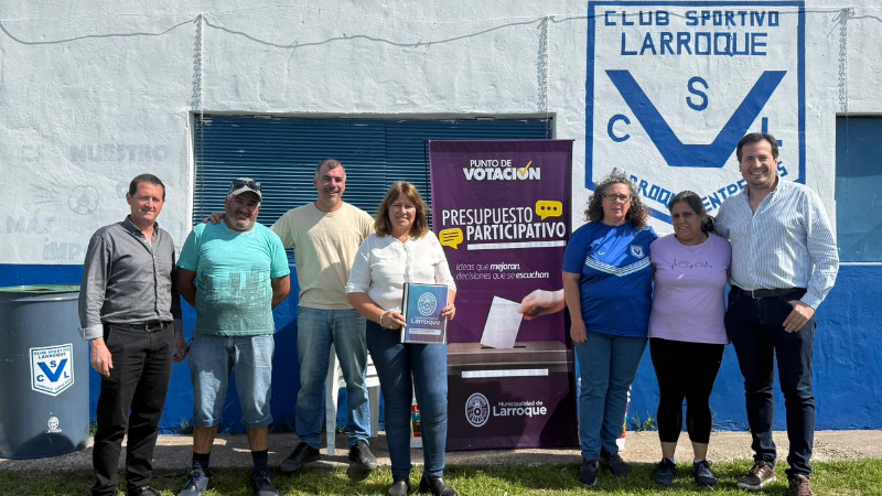 SEGUNDA ENTREGA DEL PRESUPUESTO PARTICIPATIVO 2025: EL CLUB SPORTIVO LARROQUE RECIBIÓ SU APORTE.