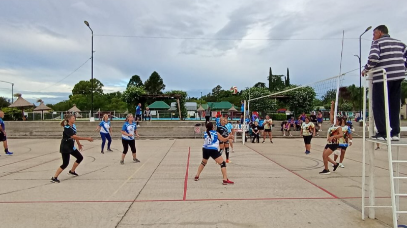 JORNADA DEPORTIVA DE NEWCOM EN LARROQUE