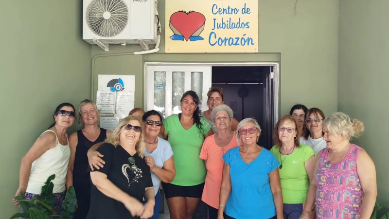 COMENZARON LAS CLASES DE YOGA EN LOS CENTROS DE JUBILADOS DE LARROQUE