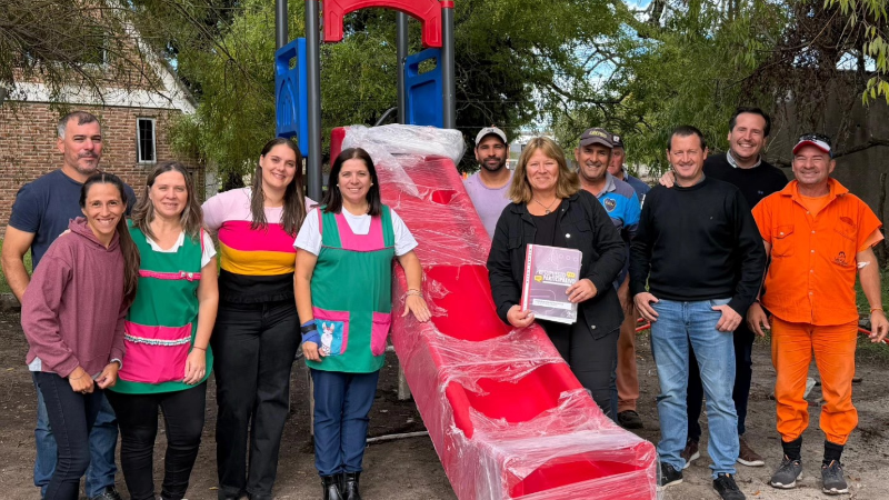 ENTREGA DE NUEVOS RECURSOS A INSTITUCIÓN EDUCATIVA A TRAVÉS DEL PRESUPUESTO PARTICIPATIVO 2025