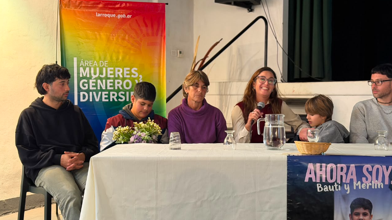 SE PRESENTÓ EN LARROQUE EL DOCUMENTAL “AHORA SOY: BAUTI Y MERLÍN”