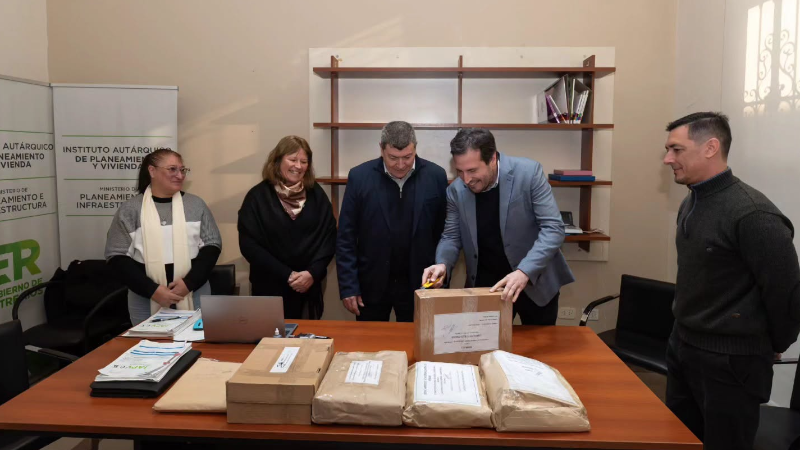 SE ABRIERON LAS OFERTAS PARA LA CONSTRUCCIÓN DE 18 NUEVAS VIVIENDAS EN LARROQUE