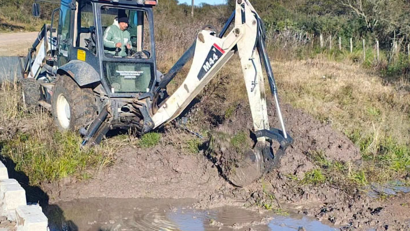 TRABAJOS DE MANTENIMIENTO PARA MEJORAR EL ESCURRIMIENTO DEL AGUA