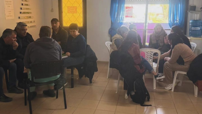 LARROQUE CONSTRUYE UNA MIRADA COMUNITARIA SOBRE LOS CONSUMOS PROBLEMÁTICOS